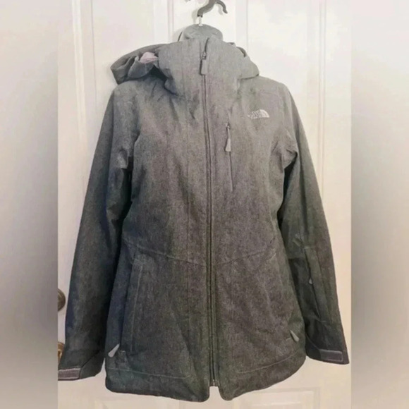 Women’s North Face Rain Jacket - Picture 1 of 8